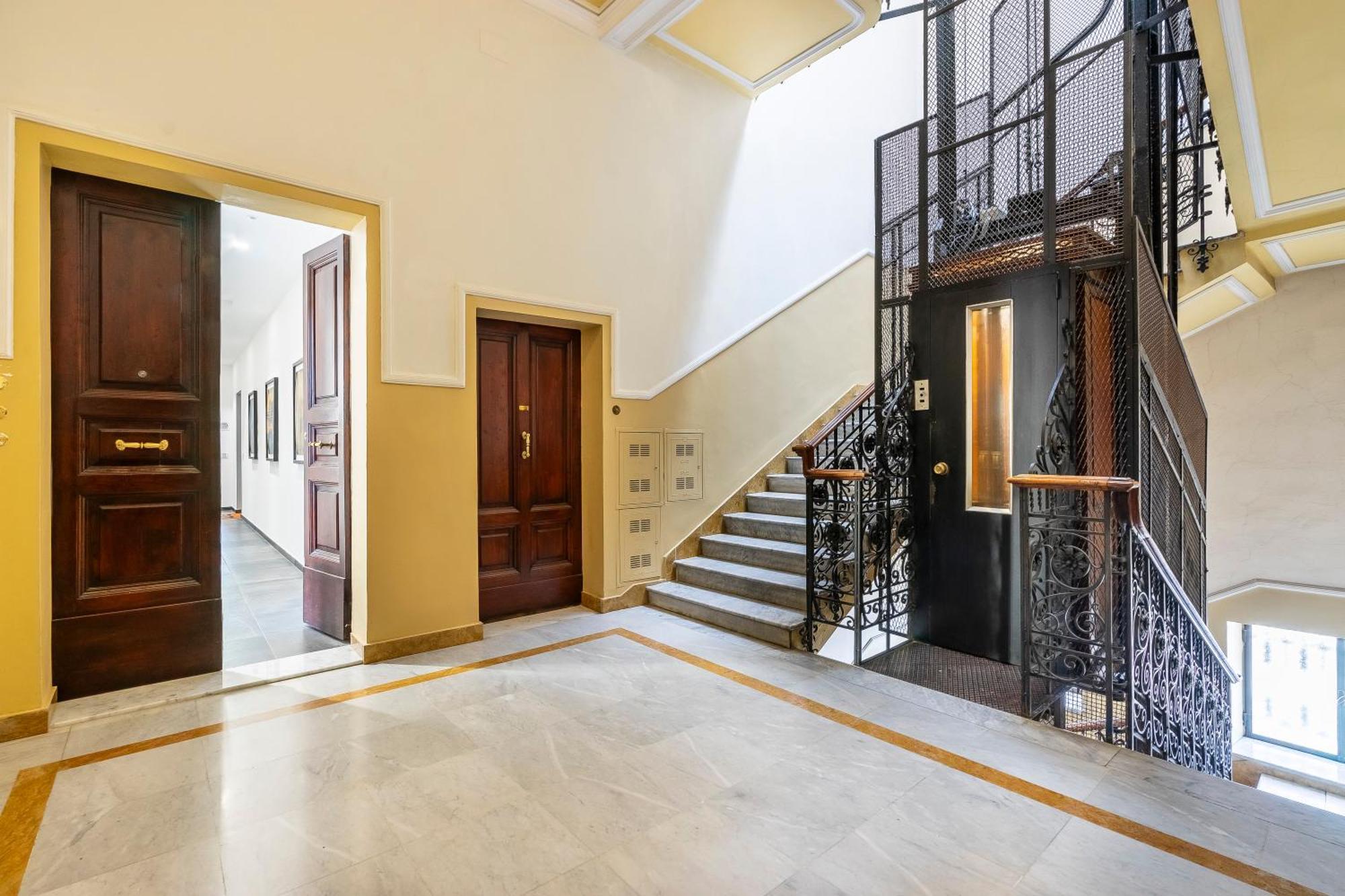 San Marco White Appartamento Luxury Con Garage Su Richiesta Флоренция Екстериор снимка